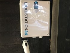 Laadstation24